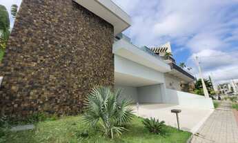 Imagem: Sobrado para aluguel tem 450 metros quadrados