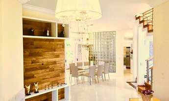 Imagem 4: Casa em Jurerê Internacional, com 4 dormitórios, bem localizada