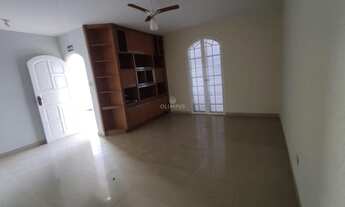 Imagem 2: Casa com habite-se comercial, em uma excelente localização no bairro Saraiva