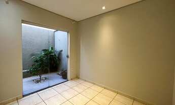 Imagem 4: Apartamento térreo com 2 quartos, banheiro social, jardim de inverno a sala e nos quartos