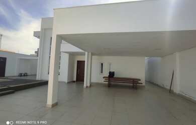 Imagem 3: Casa para aluguel possui 250 metros quadrados com 6 quartos em Villa Padova - Porto Segur