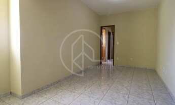 Imagem 2: Aluga-se apartamento de 2 quartos com garagem na parte baixa do bairro Santos Dumont