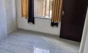 Imagem 5: Apartamento com 1 suíte, sala, banheiro social, cozinha e área de serviço