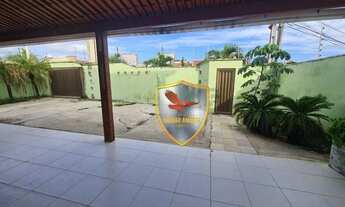 Imagem 4: Casa para Locação com 3 Suítes, Duplex, Jardim, Quintal e Piscina