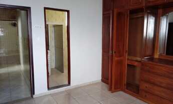 Imagem 2: Alugo Casa para Fins Comerciais na Praça 14 com 3 suites