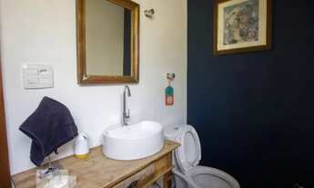 Imagem 2: CASA COM PISCINA, 4 DORMITÓRIOS, SALÃO DE JOGOS E JARDIM