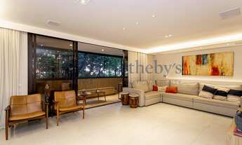 Imagem 2: Amplo apartamento de frente para o Cristo em rua requisitada de Botafogo