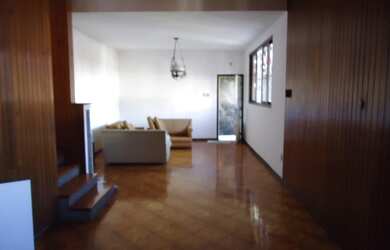 Imagem 4: Casa Valparaíso, local nobre, Rua Simon Bolivar, excelente preço - Petrópolis - RJ