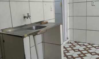 Imagem 6: No segundo piso 2 quartos garagem só pra moto * não paga água nem luz