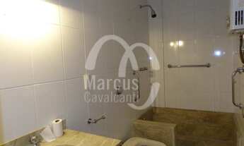 Imagem 6: Apartamento bem localizado com ótima planta. Bom estado necessitando de