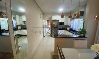 Imagem 3: Linda Casa em Jacareí no Jardim Terras da Conceição - 3 Dormitórios - 188m²