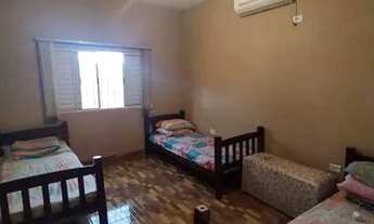 Imagem 3: Casa para venda possui 80 metros quadrados com 2 quartos em Baln. Jd. Praia Grande - Monga