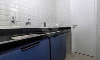 Imagem 5: Magnifica casa de vila , sobrado, ponto mais procurado , reformada, nunca habitada na Vila