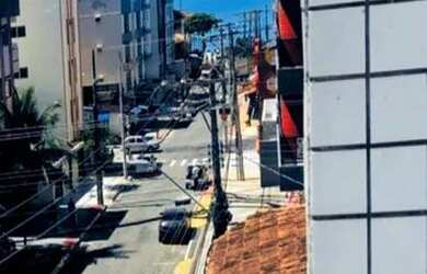 Imagem 2: Apartamento disponível para locação temporada com 02 quartos, próximo a Praia do Morro - G