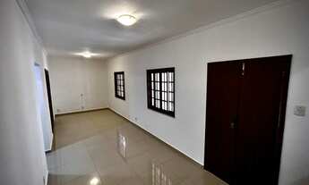 Imagem 2: Casa para aluguel e venda com 140 metros quadrados com 4 quartos, 3 banheiros, 1 suíte