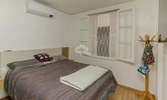 Imagem 5: Casa para venda tem 164 metros quadrados com 3 quartos em Passo da Areia - Porto Alegre