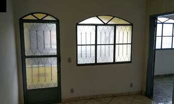 Imagem 2: Casa Sobrado Paraíso 2 Quartos (1 Suíte) Varanda Perto da Praça do Gradim