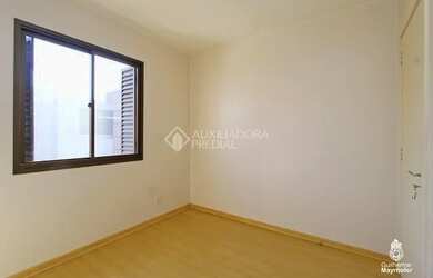 Imagem 4: Apartamento para venda tem 58 metros quadrados com 2 quartos em Cristo Redentor - Porto Al