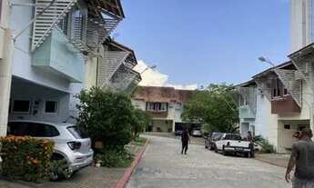 Imagem 4: Casa de condomínio para aluguel tem 250 metros quadrados com 3 quartos em Flores - Manaus