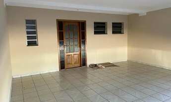 Imagem 2: Sobrado a venda com 3 dorms, varanda e 2 vagas prox. ao Maxi Shopping Jundiaí