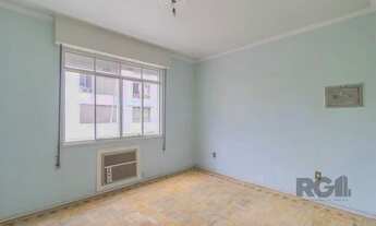 Imagem 7: Apartamento de três dormitórios no bairro Floresta em Porto Alegre