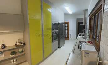 Imagem 7: Casa de condomínio sobrado para venda tem 190 metros quadrados com 3 quartos