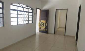 Imagem 5: ALUGO CASA EM ÓTIMA LOCALIZAÇÃO NO CONJUNTO SÃO BENEDITO EM JACAREÍ/SP