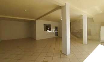 Imagem 4: Casa para alugar, 3 quartos, 2 suítes, 4 vagas, Jardim Karaíba - Uberlândia/MG - R$ 3.800