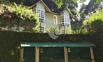 Imagem 2: Casa com 5 quartos à venda, 250 m² no Cosme Velho