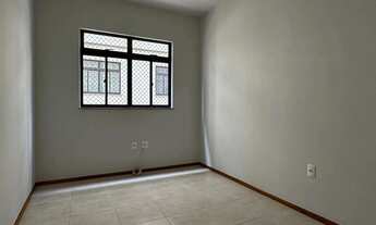 Imagem 2: 2 quartos com vaga no Centro para venda