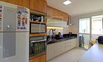 Imagem 4: Apartamento excelente de 3 quartos, 1 suíte, acabamentos de alto padrão, 2 vagas à 200 met