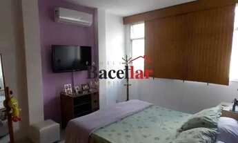 Imagem 7: Todo reformado Apartamento com 3 dormitórios