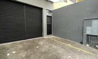 Imagem 4: Salão Comercial para Aluguel em Assunção - 100 m² com 1 Sala e 2 Banheiros