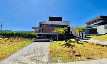 Imagem 3: Casa com 4 suítes para aluguel tem 363 metros