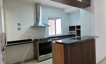 Imagem 2: Sobrado para venda possui 160 metros quadrados com 3 quartos em Santa Cruz - Cuiabá - MT