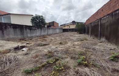 Imagem 2: Terreno para alugar, 420 m² por R$ 2.676,82/mês - Parque Iracema - Fortaleza/CE