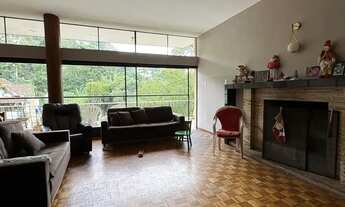 Imagem 7: Imóvel para venda possui 202 metros quadrados com 4 quartos em Agriões - Teresópolis - RJ