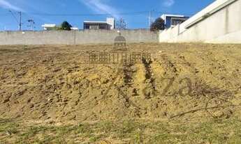 Imagem 5: Impecável terreno no Condomínio Reserva Paratehy Sul