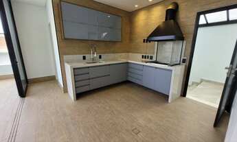 Imagem 4: Sobrado para aluguel tem 450 metros quadrados com 6 quartos