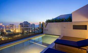 Imagem 2: Cobertura Duplex espetacular na Praia da Barra da Tijuca - Condomínio Golden Green