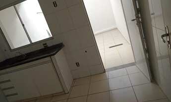 Imagem 4: Casa de condomínio Desocupado com Quintal