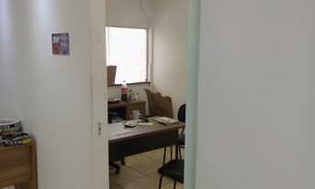 Imagem 2: Galpão / Loja / Ponto Comercial 605m²