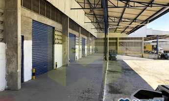 Imagem 2: Alugue galpão em condominio com 2.200 m² em Prazeres, possui doca e pátio