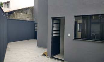 Imagem 2: Sobrado para venda tem 112 metros quadrados com 3 quartos