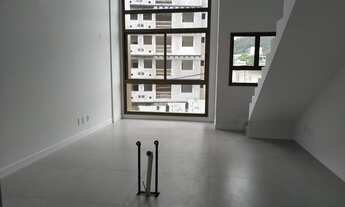 Imagem 6: Loft duplex para venda possui 51 metros quadrados com 1 quarto em Carvoeira - Florianópoli