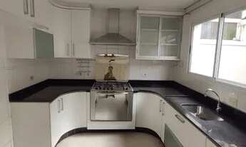 Imagem 7: Casa dentro de condomínio em Vila Barros, 4 quartos