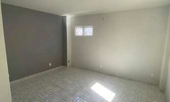 Imagem 3: Kit net próximo a Miguel sutil B. Lixeira 1/4 R$ 850,00 já incluso água