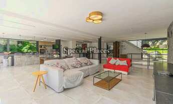 Imagem 13: Belíssima! Projeto contemporâneo em meio a natureza!