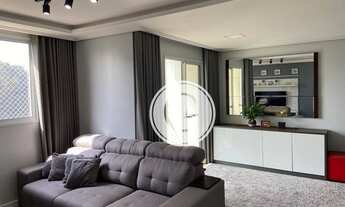 Imagem 3: Apartamento todo reformado com 02 dormitórios, sendo 01 suíte, 02 vagas e depósito - Vila