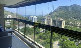 Imagem 2: Apartamento para venda com 70 metros quadrados com 2 quartos na Barra da Tijucaio dos Band